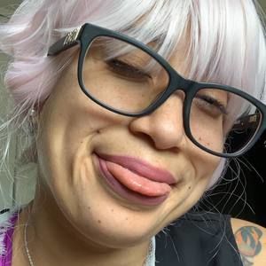 Meet your Posher, Sophia